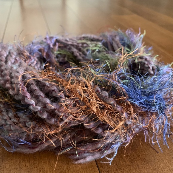 Purple Light Weight Scarf - Picture 4 of 5